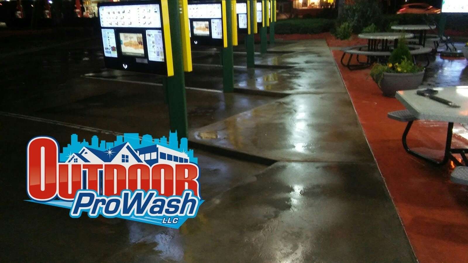 Restaurant and bar pressure washing